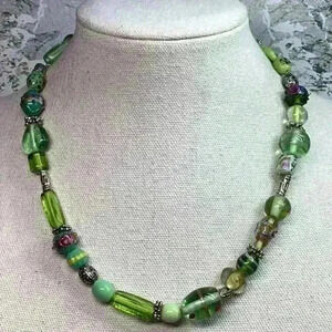 Vintage Unique Green Glass Beaded Necklace- Wedding Cake foil